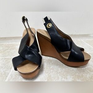 Women’s wedge heels with stretch strap leather material